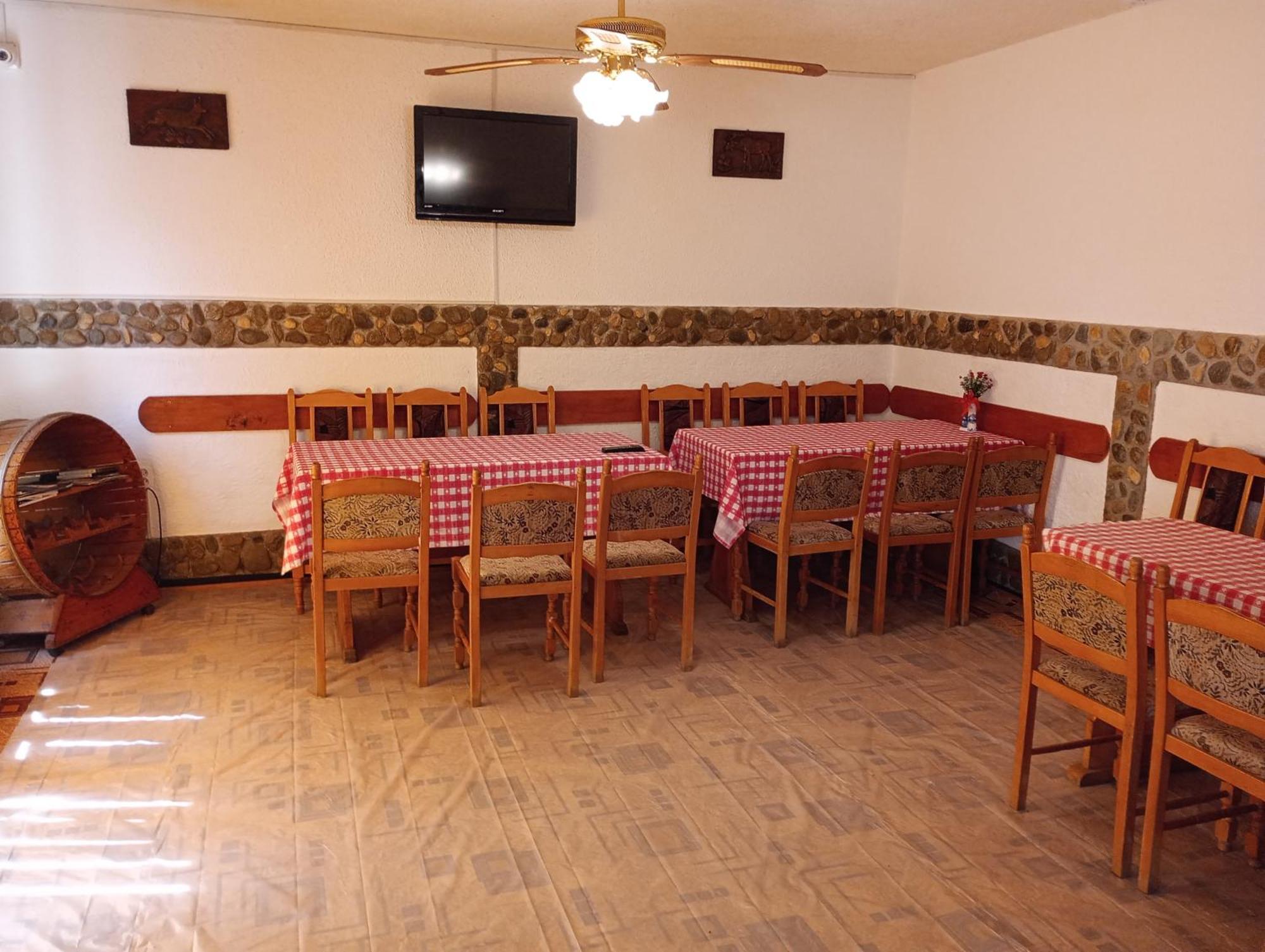 Pensiunea Irina 1 Si 2 Zărneşti Zewnętrze zdjęcie